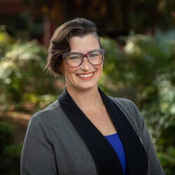 megan rush headshot